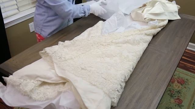How To Pack A Wedding Gown