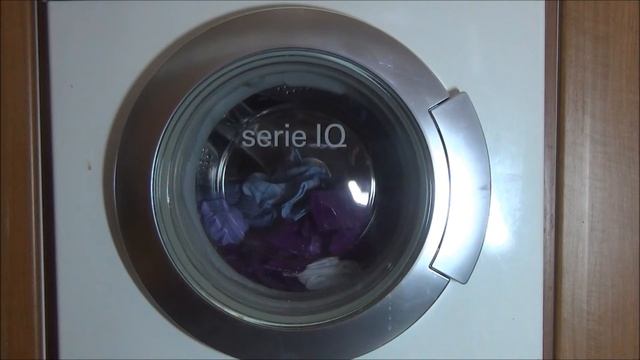 Siemens Serie IQ1430 Washing machine : Shirts 60'c stains смотреть онлайн