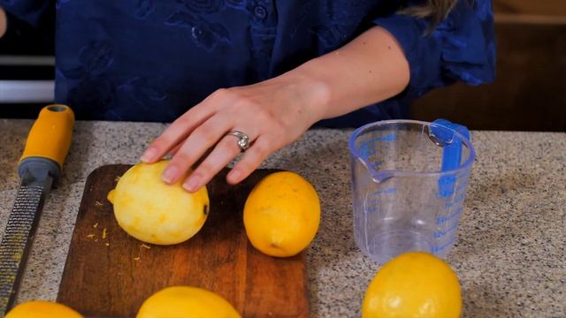 Sugar Free Keto Lemon Bars | Low Carb + Gluten Free