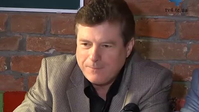 Сьогодні на джазовому фестивалі Jazzbez виступає Володимир Зайцев смотреть онлайн