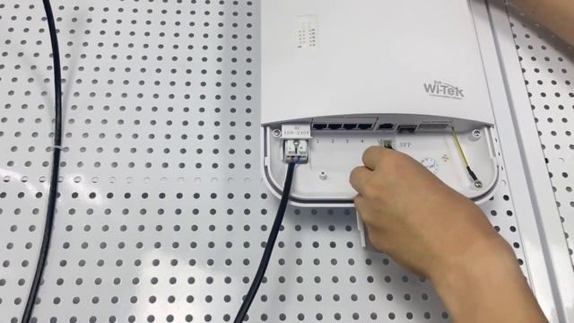 Outdoor Waterproof PoE Switch смотреть онлайн