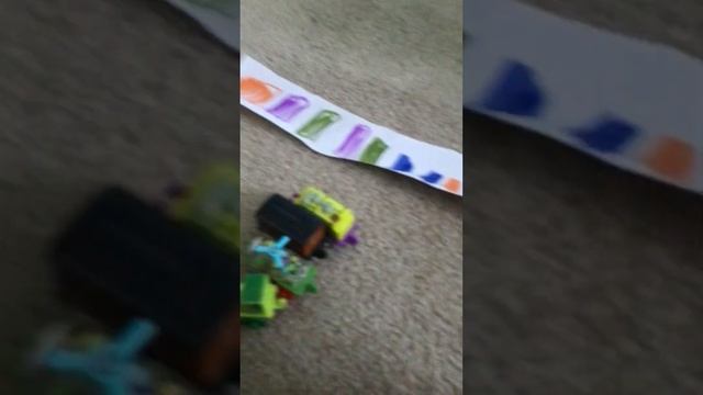4 square episode 39 - picking, I’m im Kevin Kevin, Thomas trains, my slinky смотреть онлайн