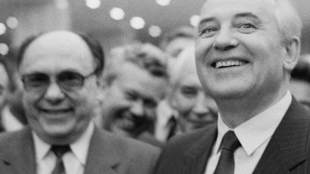 Инструкция по выживанию - Товарищ Горбачёв