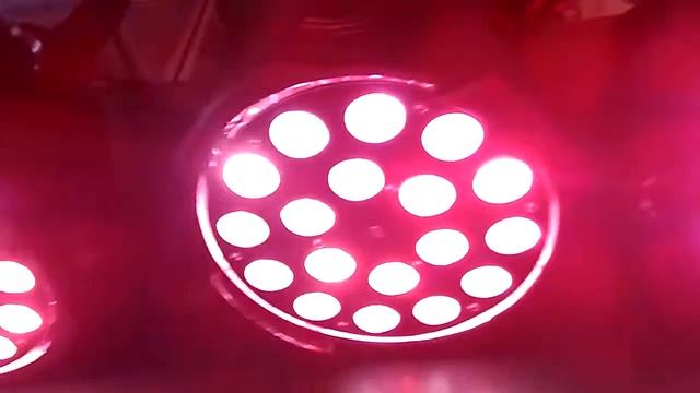 Indoor 18x10w Zoom Par + 19x10w Zoom Beam смотреть онлайн