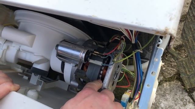 Umwälzpumpe undicht - Bosch Siemens Spülmaschine Dichtsatz tauschen.