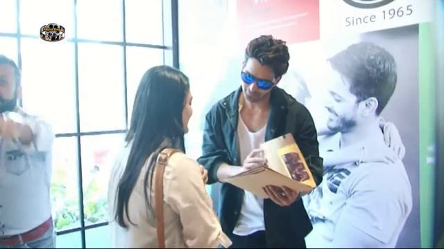 Harshvardhan Rane Host Fund Raisning смотреть онлайн
