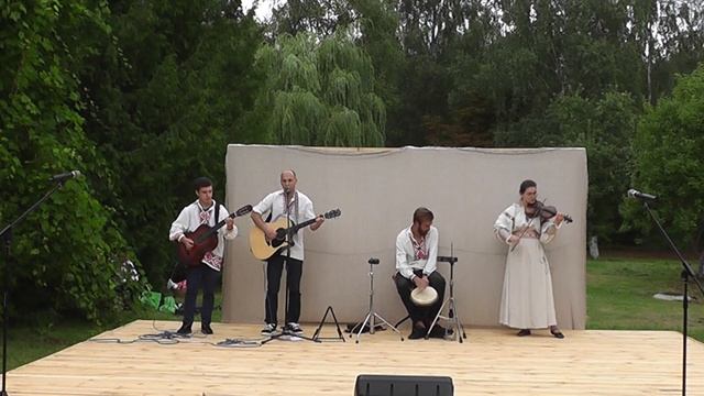 Песня Князя гр. "Гардероб" народного клуба авторской песни "Перекрёсток" худрук Александр Демянчук смотреть онлайн