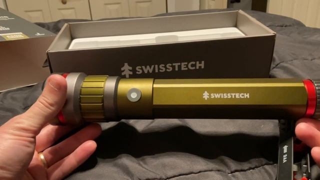 Swiss Tech Zuverlassig Dual Power + Power Bank Supercharged Flashlight 6500 Lumens - Review смотреть онлайн