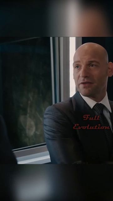 Даррен Кросс Превращает Человека в БиоМассу ! #shorts смотреть онлайн