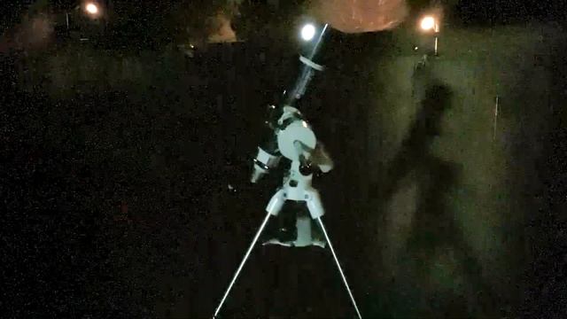 Looking at a Amazon zoom eyepiece #astronomy #telescope #space #nasa #saturn #jupiter #meade смотреть онлайн