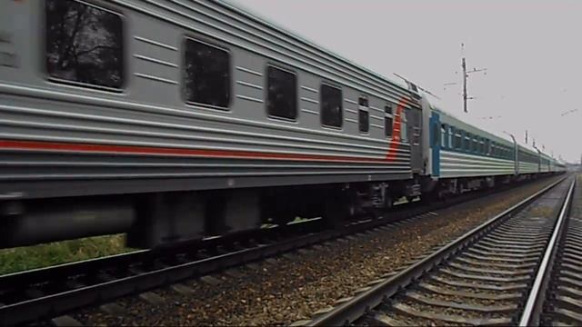 Электровоз ЧС6-011 с поездом смотреть онлайн