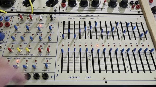 Buchla MARF Looping смотреть онлайн