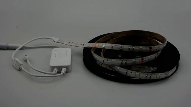 5050 RGB multi-color LED strip kit by Tuya WiFi music sync смотреть онлайн