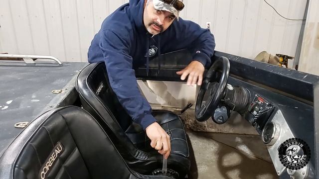 11ft Mini Jet Boat Walk Around: A look at my Outlaw Eagle Mini Jet смотреть онлайн