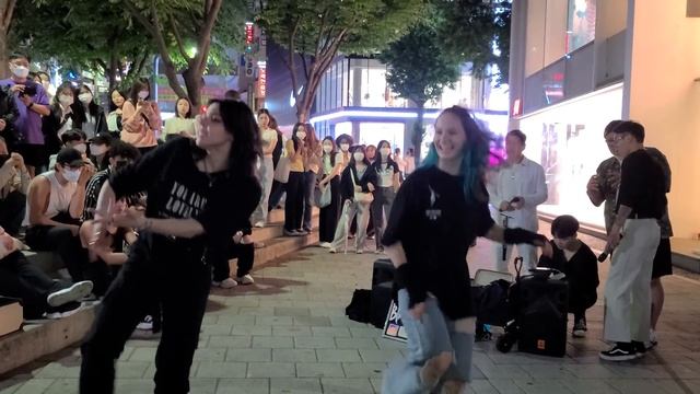 [Kpop Busking In Hongdae] Olga, Alina 2022년 5월 30일