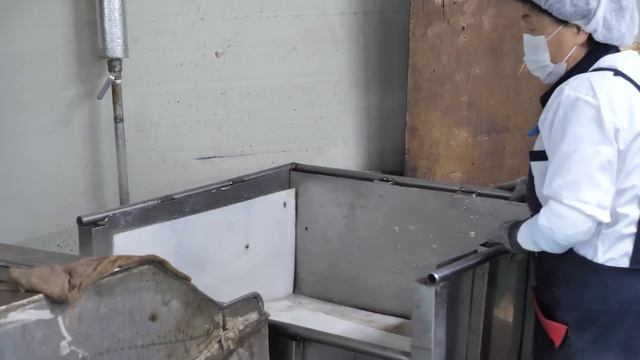 신기한 대량생산 과정! 평소에 보기힘든 도시락공장부터 김치, 과자, 케이크공장 영상 몰아보기 / Amazing Food Factory / Korean Street Food смотреть онлайн