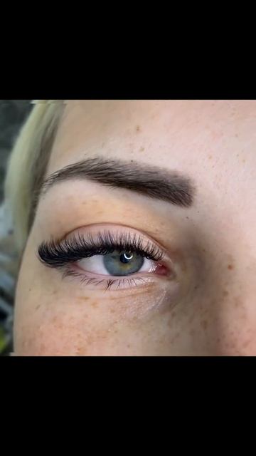 Наращивание ресниц 2D смотреть онлайн