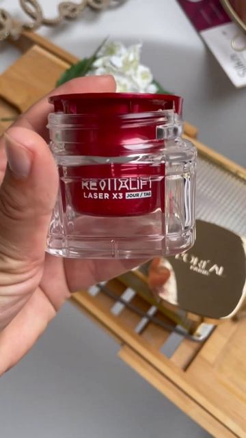 Revitalift Laser X3 Tagescreme von L’Oréal Paris смотреть онлайн