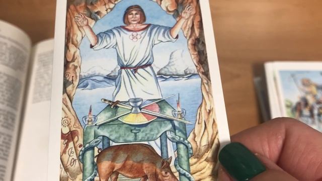 The Merlin Tarot-Exploring the Trumps смотреть онлайн