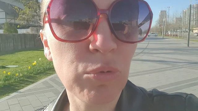 Макс начал бегать