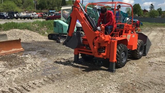 Погрузчик-экскаватор Kubota RW25. Короткий тест.
