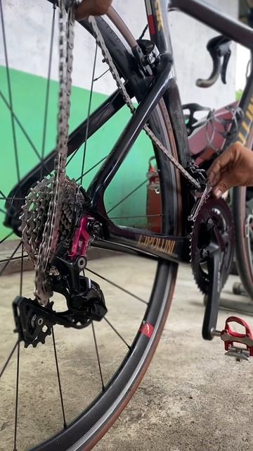 SRAM FLAT TOP CHAIN ON SHIMANO 105, WILL IT WORK? смотреть онлайн