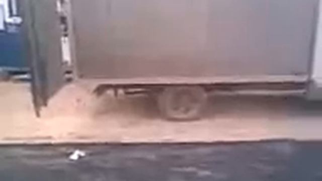 3500кг.Таджики жгут! смотреть онлайн