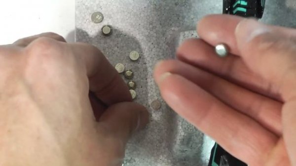 Hot Toys Iron Man 2 Neon Tech Suit Mark IV Unboxing Review! 熱門玩具鋼鐵俠