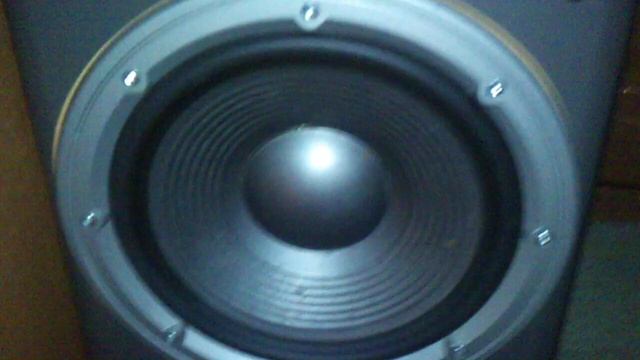 Bass test with my JBL 10" 300 WATT SUB. смотреть онлайн