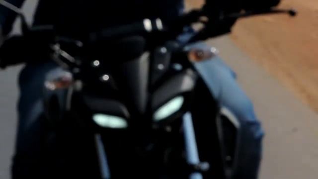 Yamaha Mt-15 | short spin | смотреть онлайн
