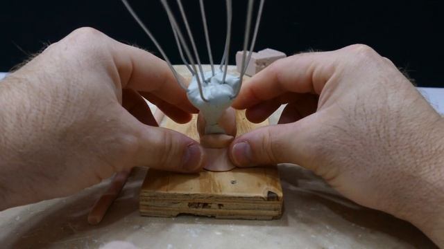 Part 2: Bulking out the Slugs Lower Body with Super Sculpey - Eye Length Reduction! смотреть онлайн