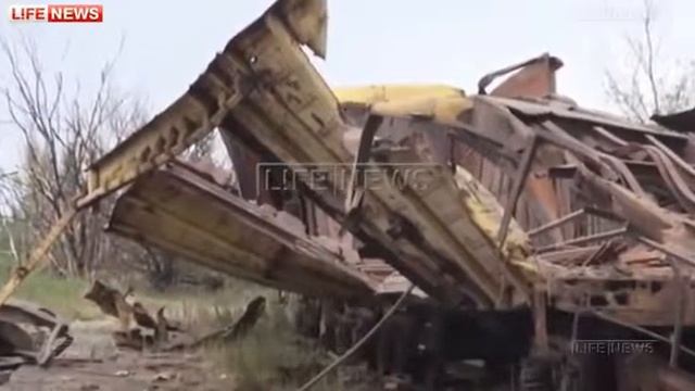 Огромная воронка образовалась после взрыва на химзаводе в Донецке смотреть онлайн