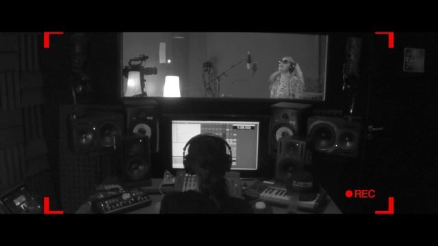 LA MOET - STUDIO LIVE S04E09 смотреть онлайн