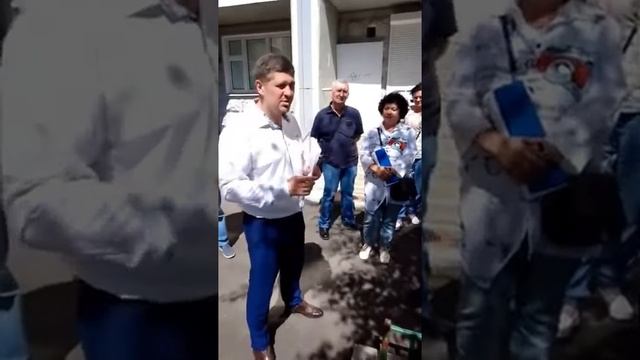 Рейдерский захват домов в Новой Москве Бездействие власти Пустые обещания смотреть онлайн