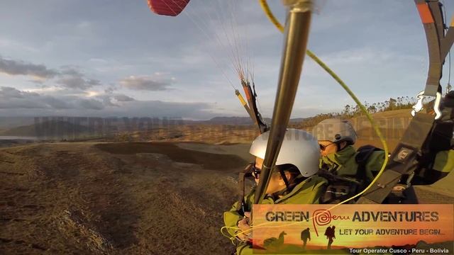 Paragliding Flight over the Peruvian Andes смотреть онлайн