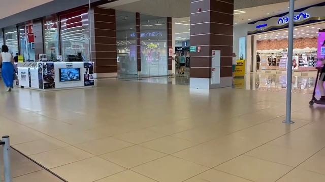 Трафик Кристалл Тюмень 15:00 Напротив Ашан суббота 1 этаж смотреть онлайн