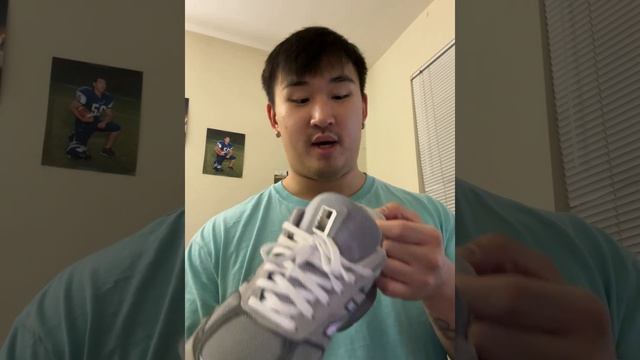 Crazy Find! New Balance 990 v5 quick review/overview смотреть онлайн