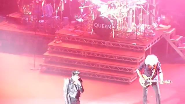 Queen Adam Lambert London 12/7/12 Fat Bottomed Girls смотреть онлайн