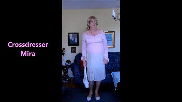 Crossdresser Mira - Jump With Me смотреть онлайн