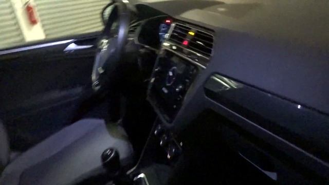 VOLKSWAGEN - Tiguan - 1.6 TDI Style BMT-PERI AL NUOVO- смотреть онлайн