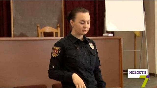 Патрульные полицейские учат язык жестов смотреть онлайн