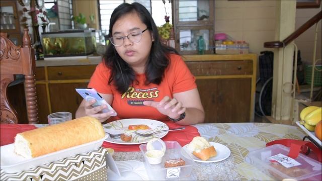 Our Little Kitchen, TARA KAON! (Giabelly Reviews) смотреть онлайн