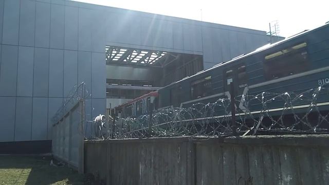 Поезд «Номерной» на станции «Технопарк». 11 апреля 2021. 2 смотреть онлайн