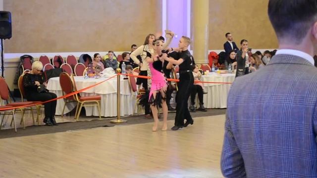 Богдан Лоюк и Борисова Виктория Днепр Відкритий Чемпіонат FNDL зі спортивного танцю 2019 La. смотреть онлайн