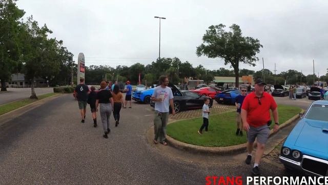 COPS SHUTS DOWN STREET BURNOUTS !!! RIDES & COFFEE MEETS CARS & COFFEE P COLA смотреть онлайн