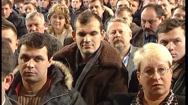 2001 12   Мегион МНГ Борис Хохряков встреча с избирателями