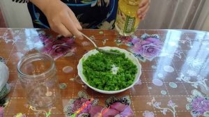 Паста из чесночных стрелок.