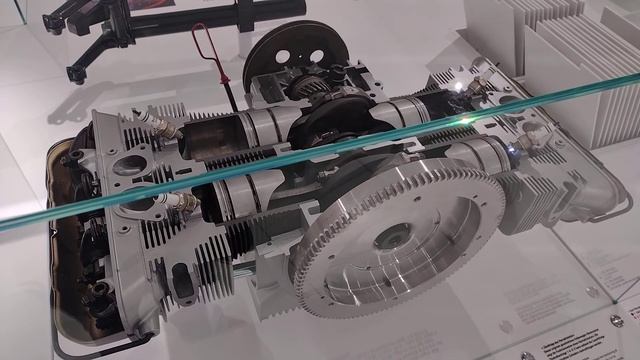 Porsche Flat 4 model - Porsche Museum Stuttgart, Germany смотреть онлайн