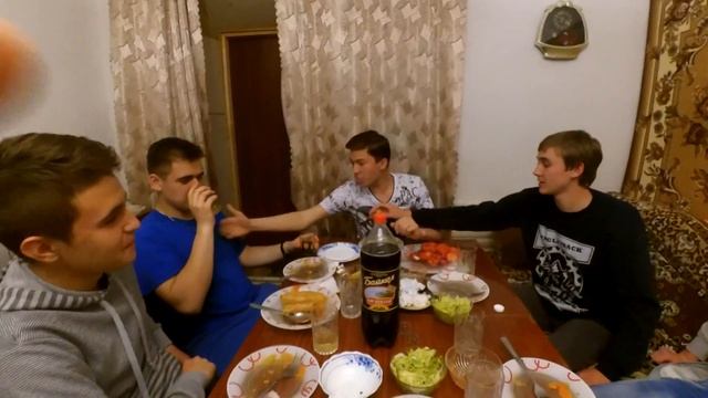 VLOG:Празднуем днюху Евгехи.Тащим в cs:go смотреть онлайн