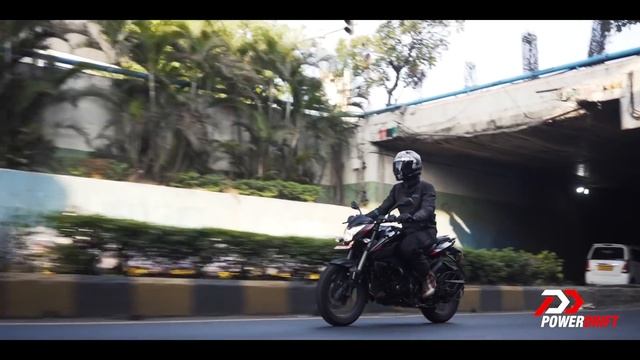 Pulsar NS160 vs Pulsar N160 : The better Pulsar is? | PowerDrift смотреть онлайн